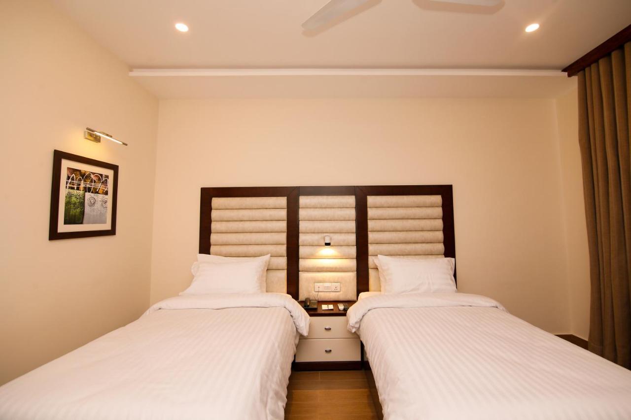 Hotel One Rahim Yar Khan Club Road מראה חיצוני תמונה