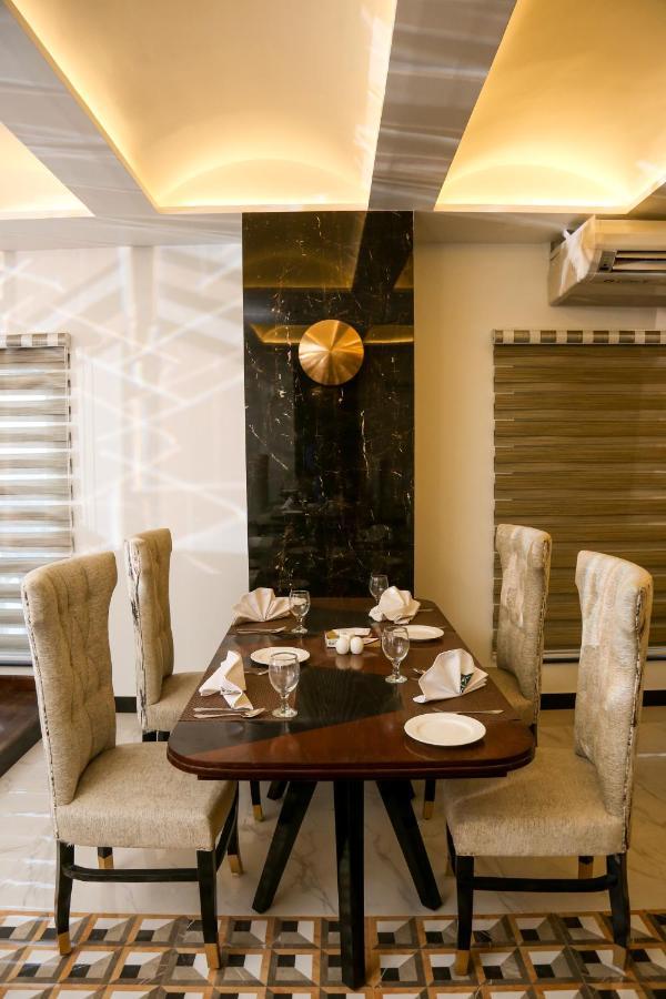 Hotel One Rahim Yar Khan Club Road מראה חיצוני תמונה